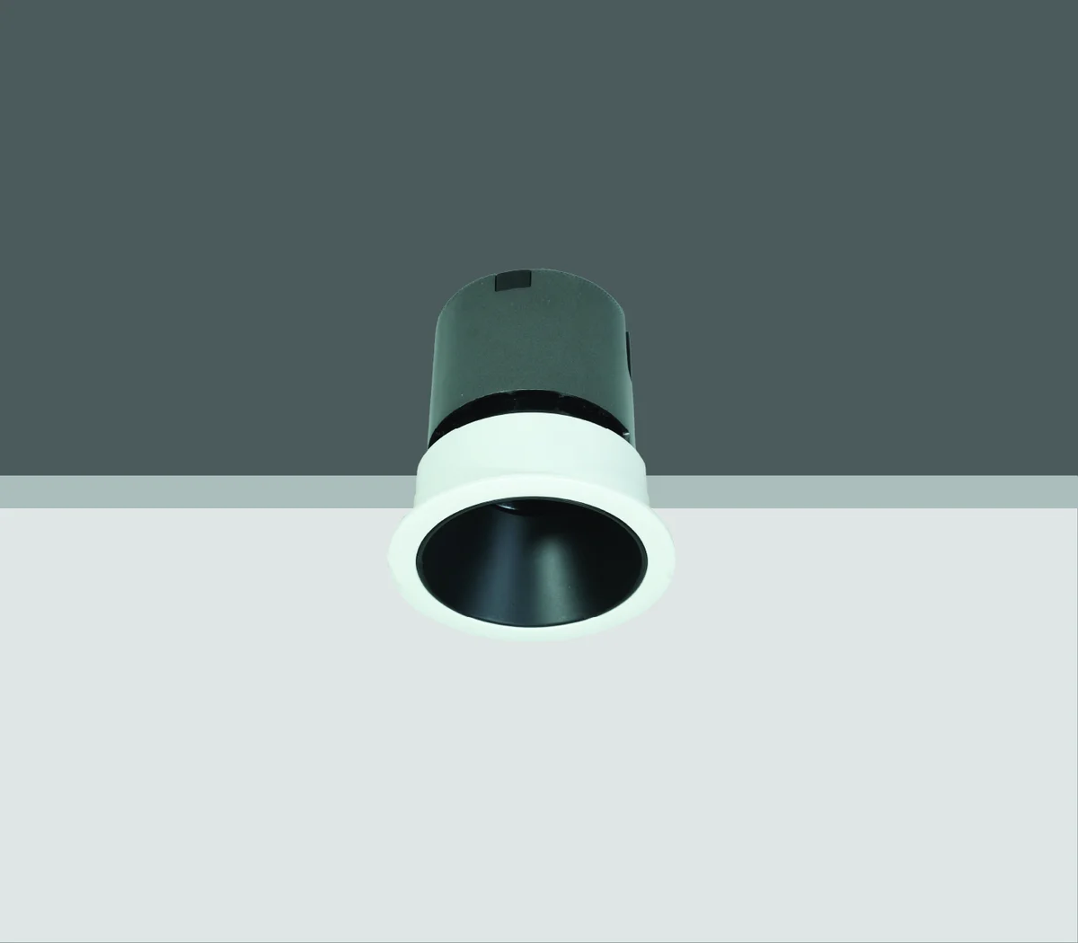 LUMINX Recessed Spot Light